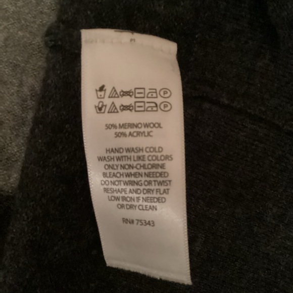 Adrienne Vittadini 50% merino wool vest - Picture 5 of 7